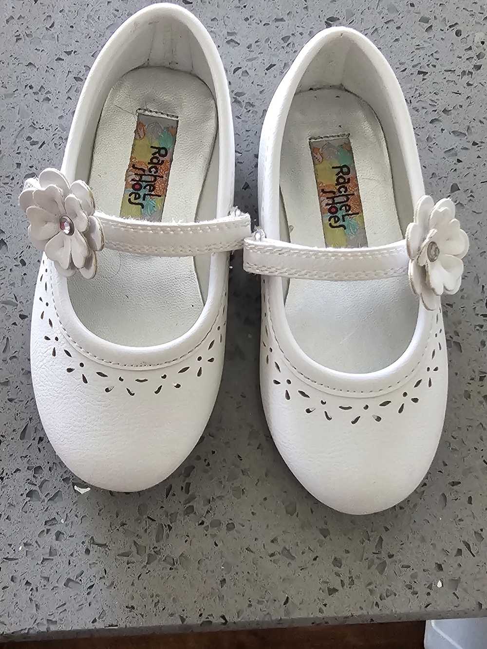 Rachel Shoes White Girls' Mary Jane Dress Shoes with Flower Accent